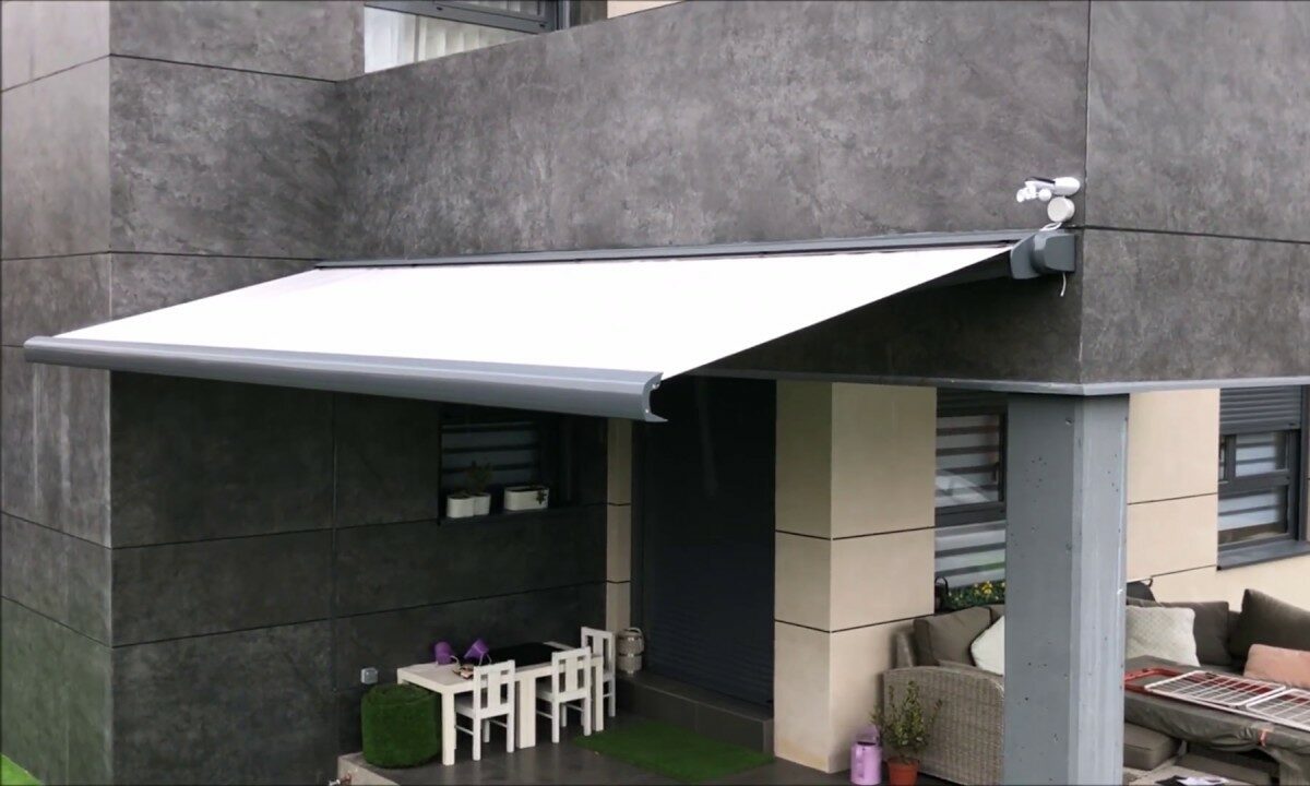 toldo-con-cofre-e1594585993414
